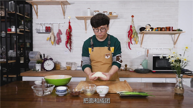 家常自制放心油条的做法视频,油条是怎么炸成的