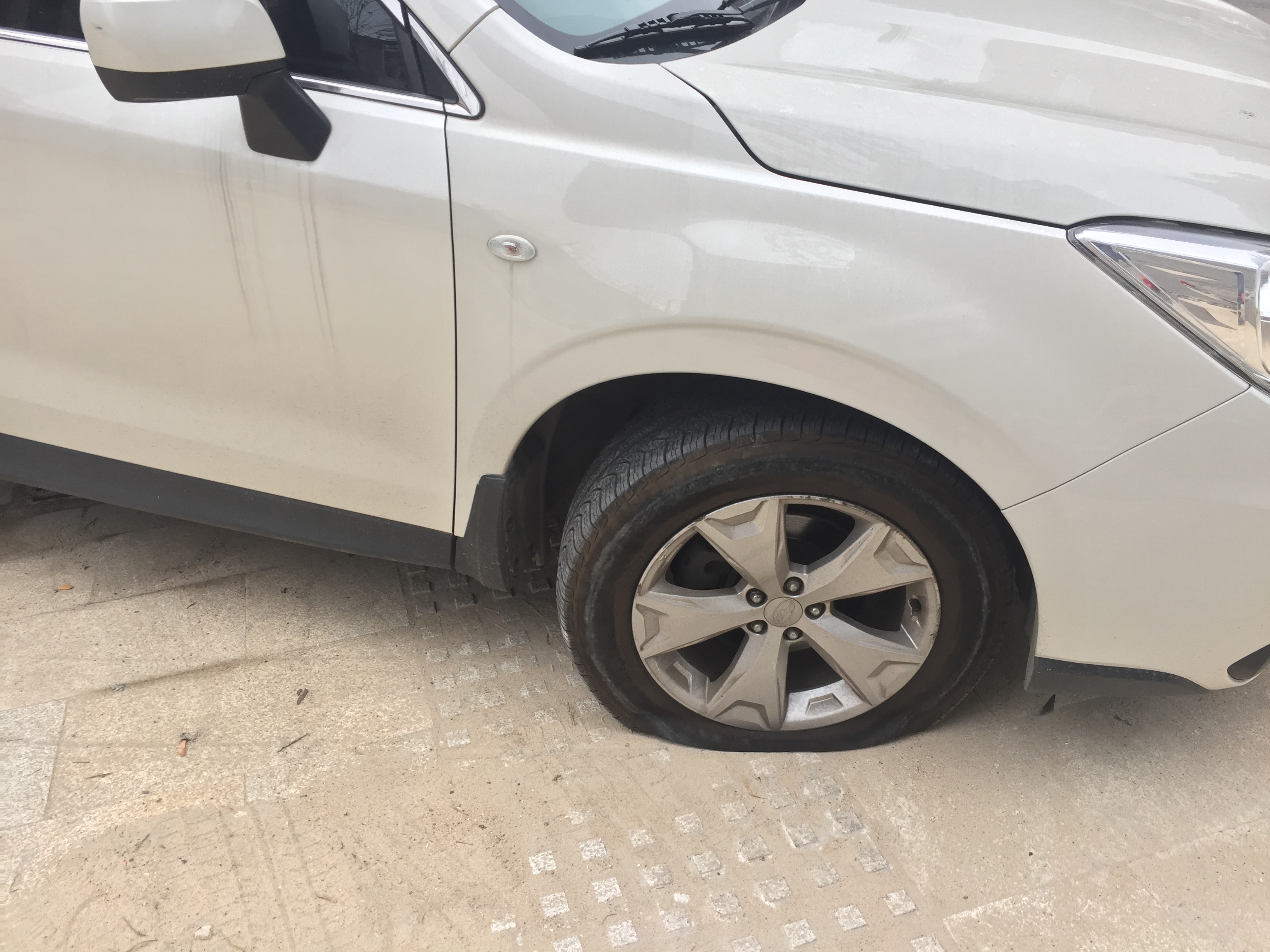 姹借溅涔嬪鐨勫钩瀹夎溅涓诲崱鐢宠娴佺▼,骞冲畨杞︿富鍗￠渶瑕佹縺娲荤爜