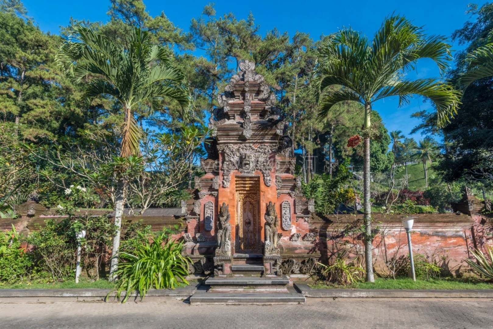 巴厘岛真实的秘境,巴厘岛神秘的海滩