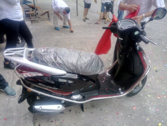 五羊本田新佳御110国四电喷,本田国四佳御110到底值不值得购买