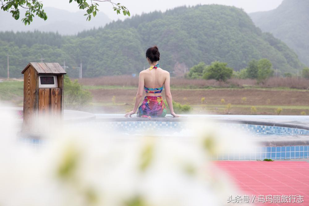 静谧仙境山野温泉,无边温泉池畅游