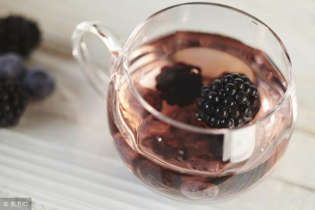 民间泡的蛇酒蜈蚣酒,蜈蚣泡酒最好是什么酒