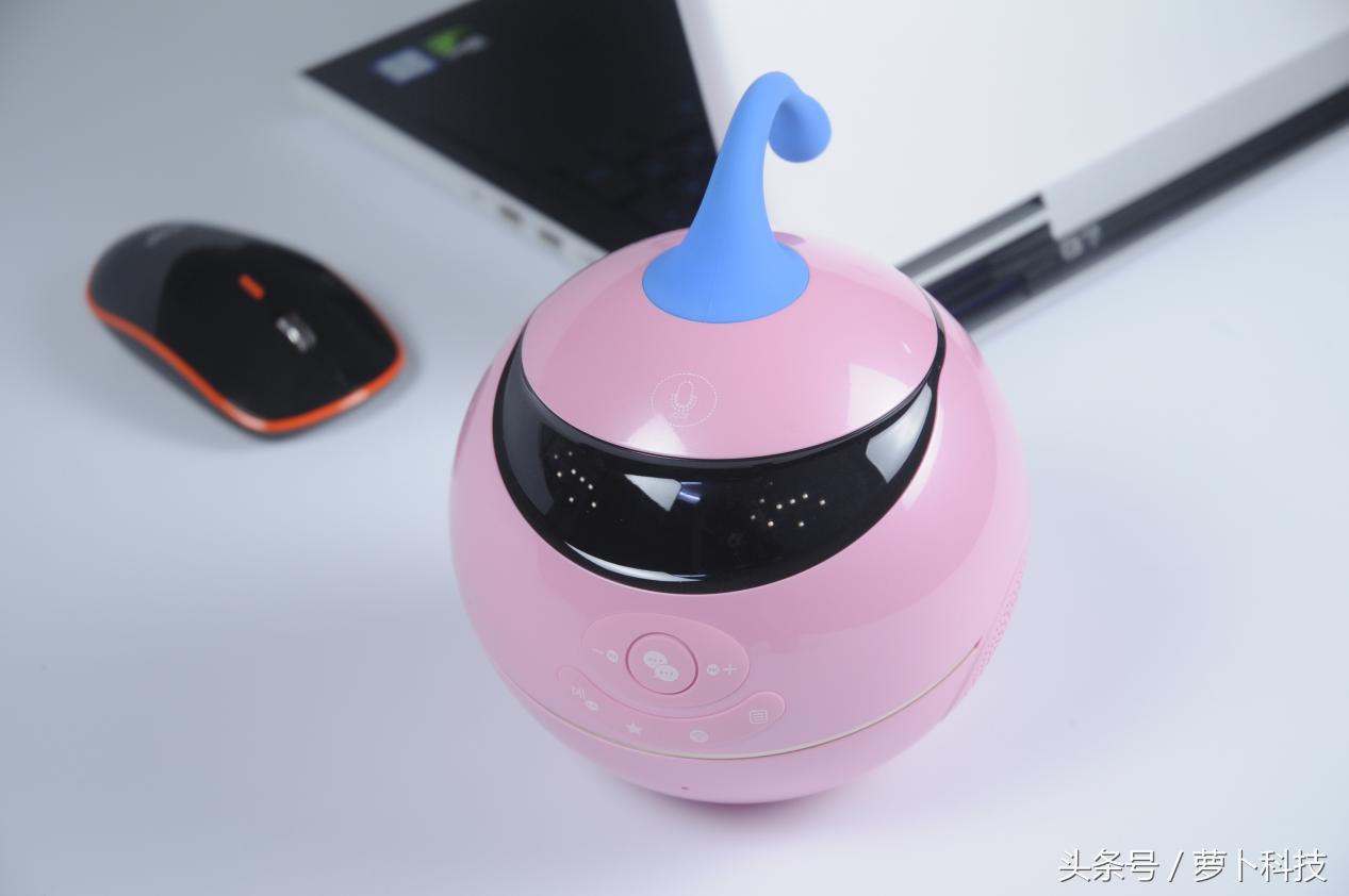 儿童智能陪护,儿童智能管家机器人远程看护