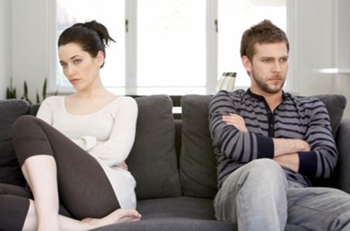 出现这些症状表示你大姨夫该来了,出现这种症状说明你大姨妈快来了