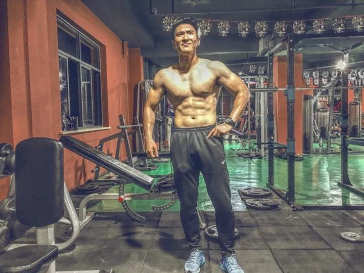 浙江大学帅哥校草照片,浙江大学帅哥校草合集