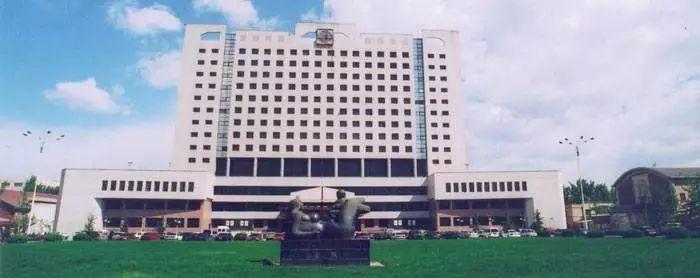 财经大学毕业年薪几百万,会计本科毕业就业收入