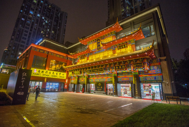 别人一招成名，绿地却修炼了一套“盖世神功”