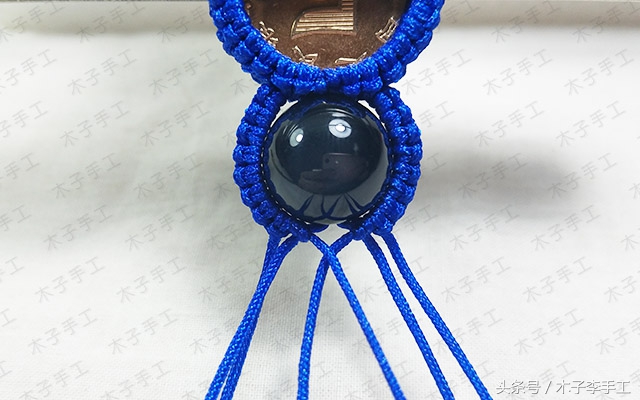 妹子用五毛钱硬币做了一款葫芦钥匙挂，朋友都抢着要