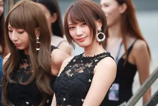 把握精彩瞬间尽享速度与激情——佳能1DX2使用心得