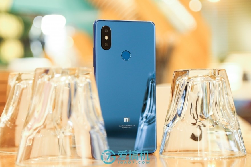 小米8se红色屏幕,小米8se红屏