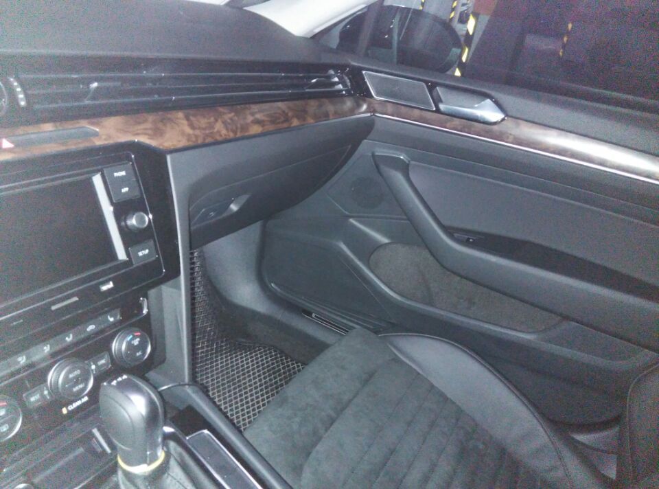 迈腾33030周年的用车感受,迈腾330豪华落地及养车成本