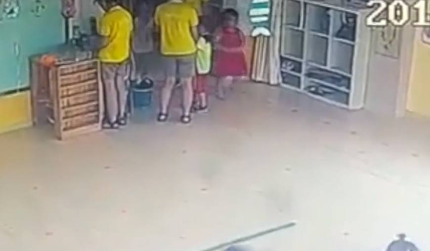 幼儿园老师喂药事件后续,幼儿园老师强迫孩子喝水