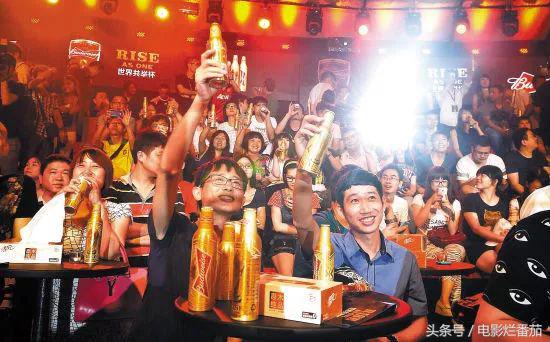 足球拯救了凯撒,足球拯救了世界