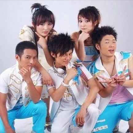 网游劲舞团现在怎么样了,和劲舞团同时期的网游有什么