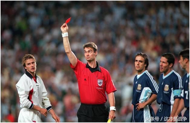 一场战争，两国恩怨，造就出了一代球王
