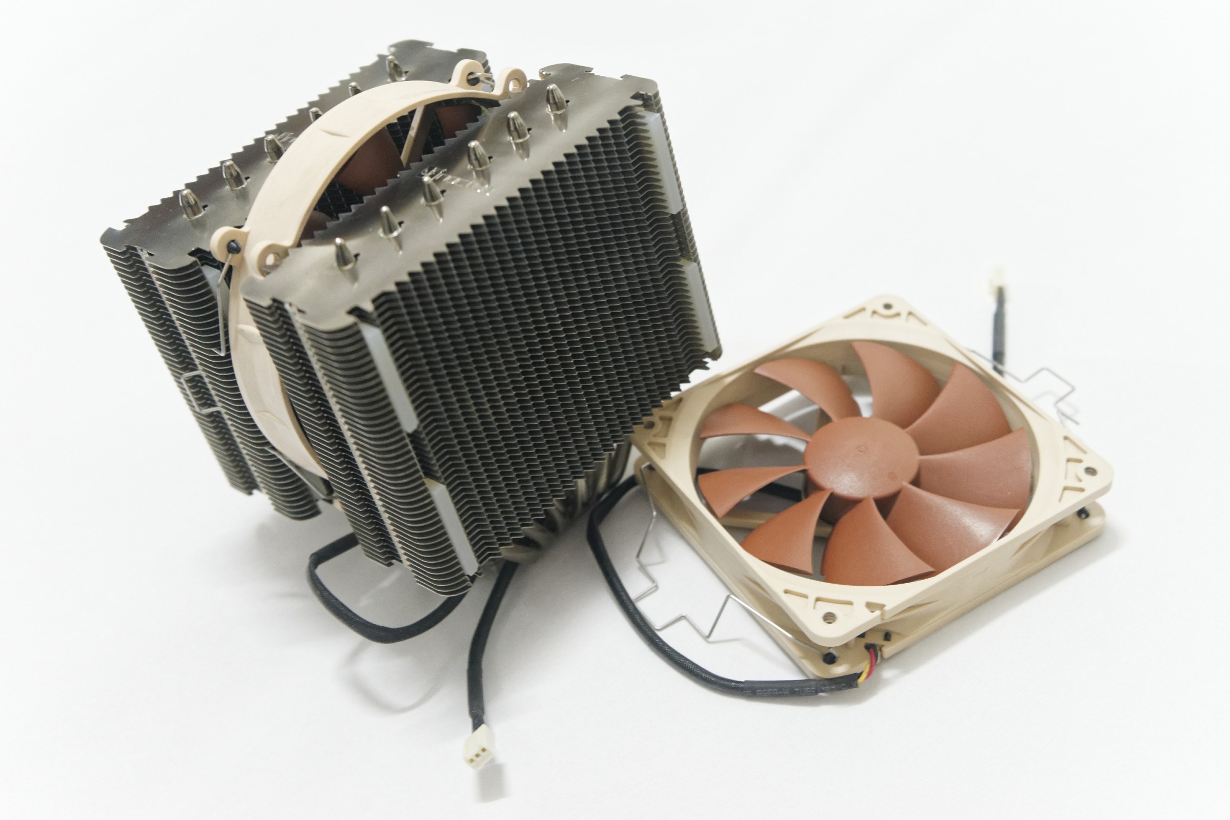 天热了汽车需要更换冷却液吗,天热师傅修空调的说说