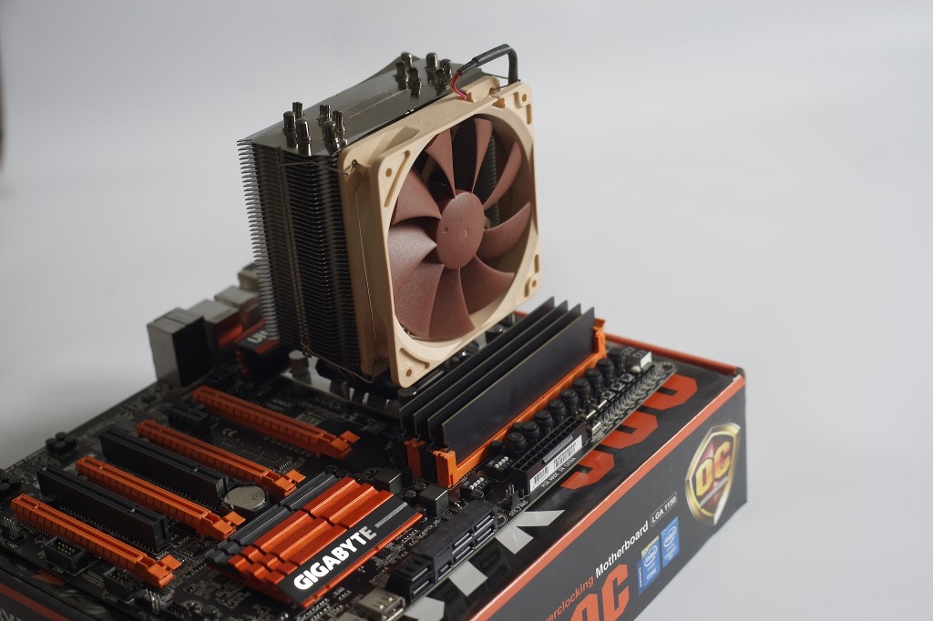 天热了汽车需要更换冷却液吗,天热师傅修空调的说说