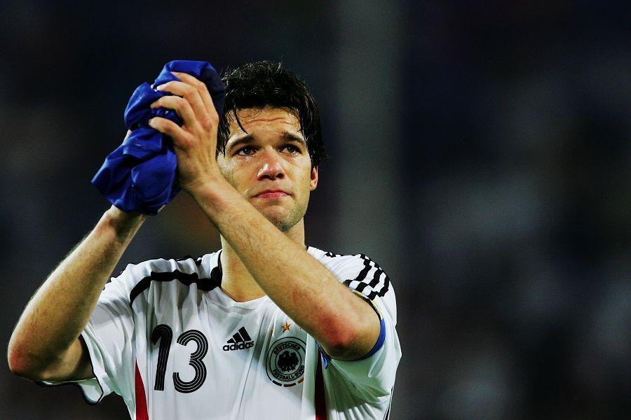 一步之遥梅西荷赛奖,世界杯悲情梅西