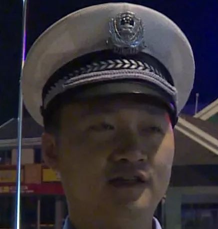 超200%！回去过端午，他们居然把驾驶室塞成了“大肉粽”！