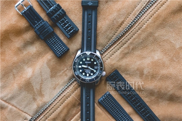 夏天适合戴橡胶表带吗,智能手表配金属表带还是皮表带