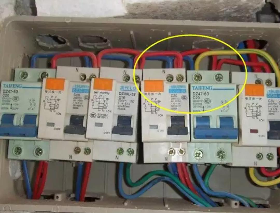 家庭用漏保如何接线,家庭用电可以在漏保接几根线