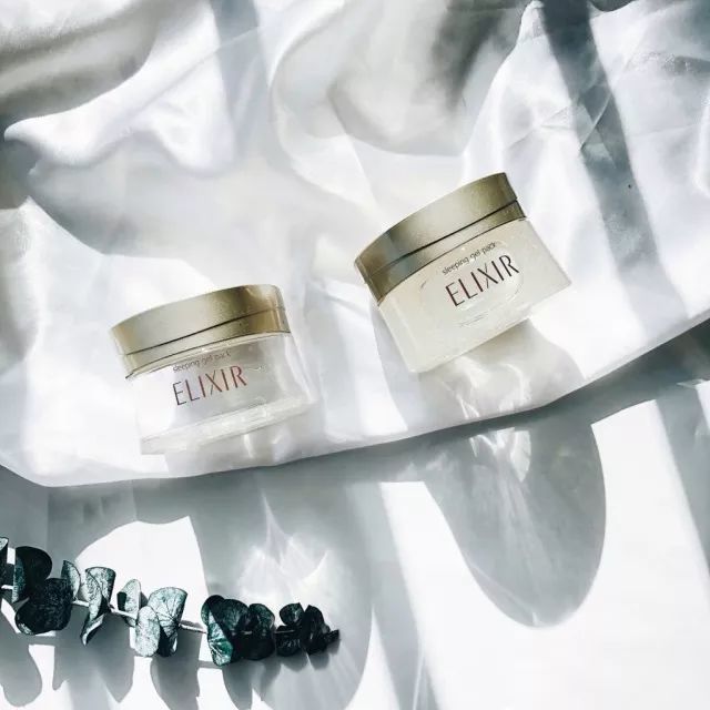 范冰冰豪华化妆台,范冰冰的化妆柜里有什么