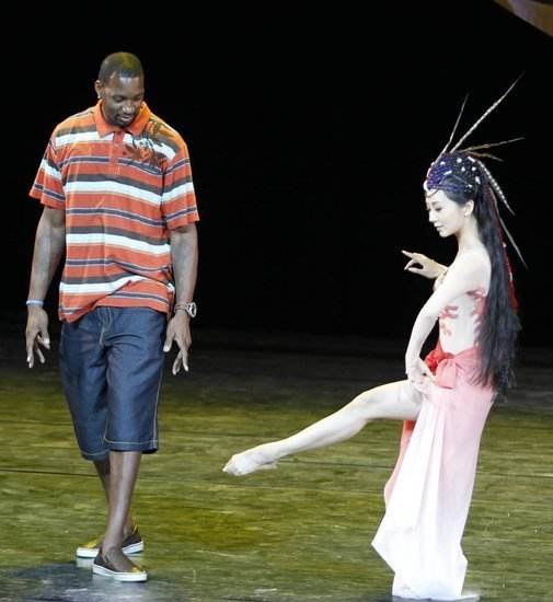 以古代文学作品的恋足情怀来看待所谓的恋足癖