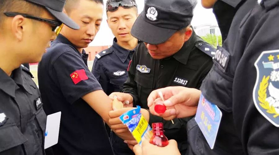 警务实战教官为民警讲授实战技能,警务实战教官需要具备哪些能力