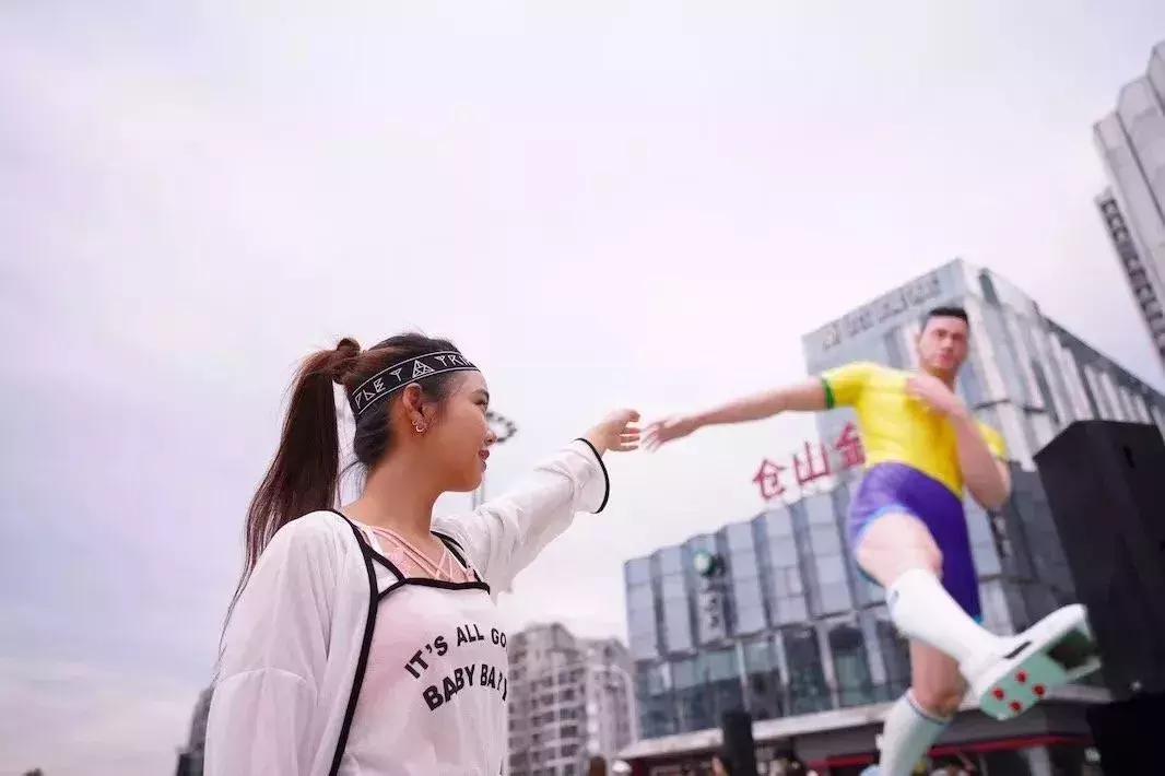 内马尔来伦敦,内马尔来巴黎俱乐部