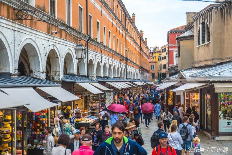 风情万种的威尼斯，因物价太高遭本地人吐槽：旅游害了我们