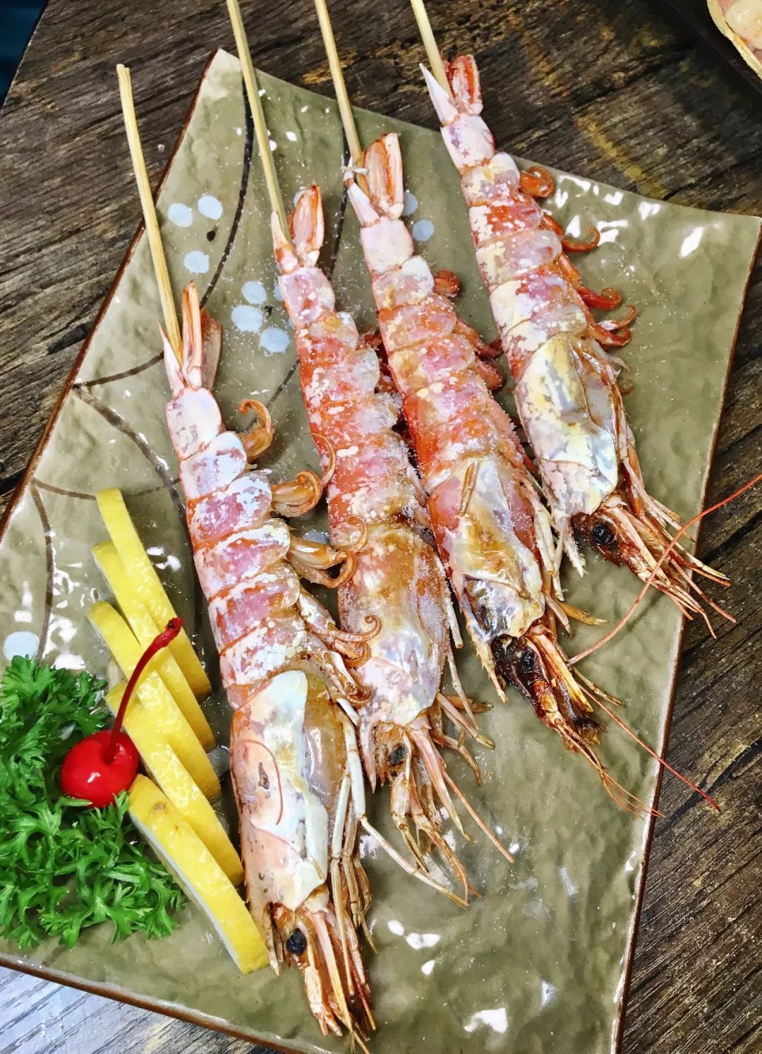 美食300道菜,长春最火的海鲜日料自助