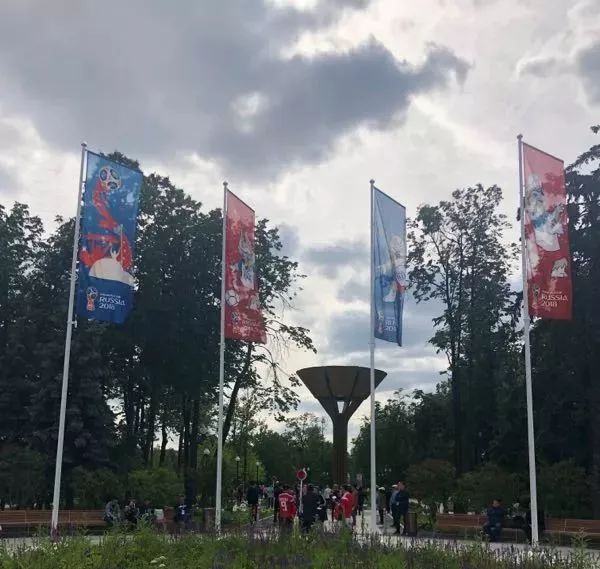 LIVE！廉政瞭望特派记者发来世界杯现场报道