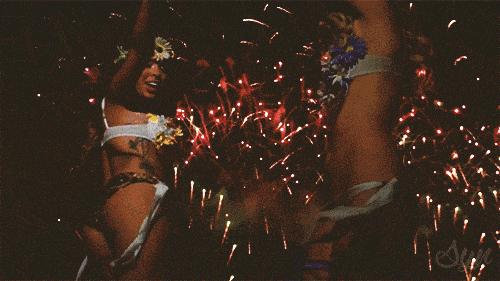 国色天乡水上乐园夜场夜猫子派对，俄罗斯美女首秀、电音狂欢节、啤酒小龙虾，心动吗？