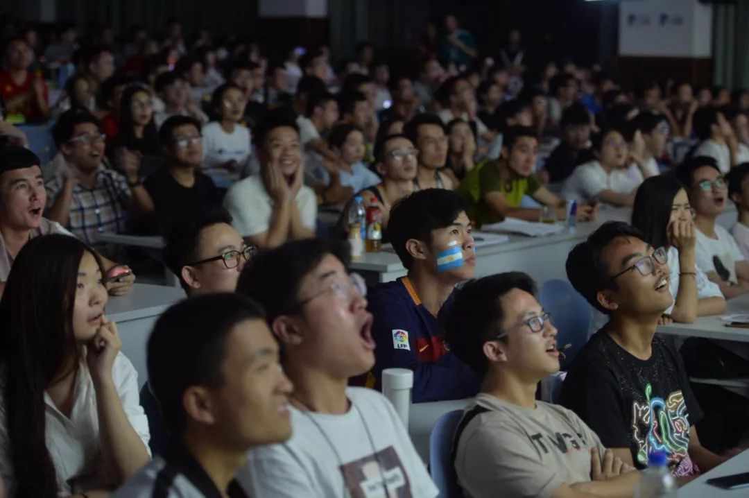 世界杯揭幕战普京,2018年俄罗斯世界杯普京霸气一幕