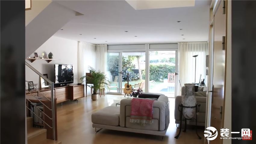 梅西的豪宅像足球一样,梅西装修房子