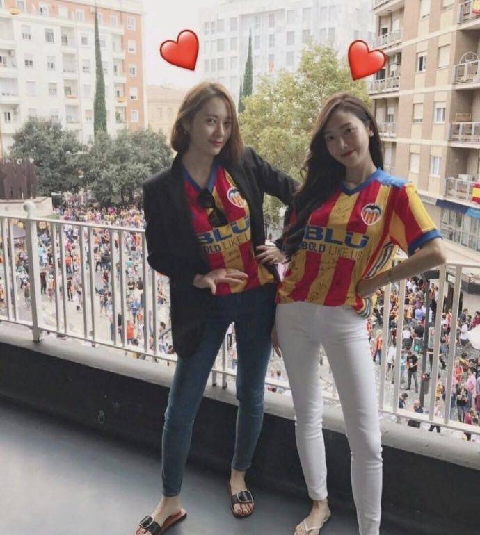 杨颖和关晓彤的照片,关晓彤演杨颖