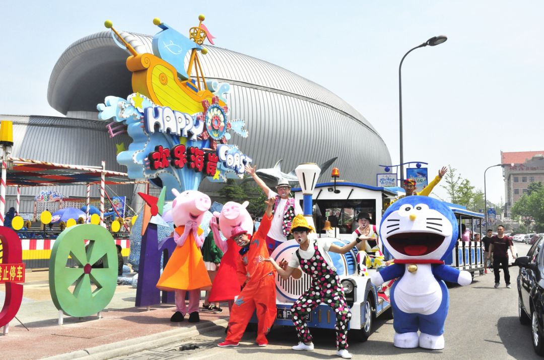 精彩活动｜海底世界杯精彩开战，烟台渔人码头打造别开生面“人+鱼”水下足球赛！