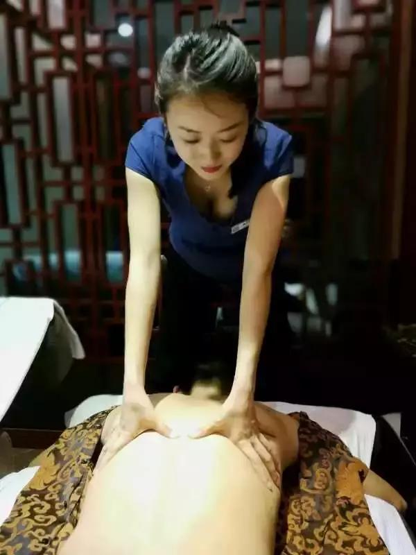 群星汇聚耀动全城|凯里金玛美购和毅足道龙庭汇海鲜酒楼开业盛典