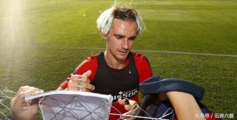 世界杯内马尔泡面头,2018内马尔世界杯发型