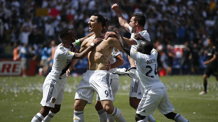 伊布霸气入场视频,伊布霸气回归米兰