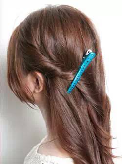 简单易懂又减龄的一款编发造型,侧编刘海编发教程简单又好看