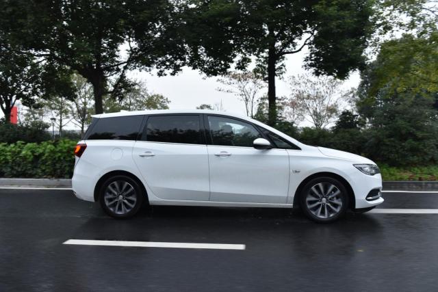 别克gl6最新款试驾视频,试驾别克gl6