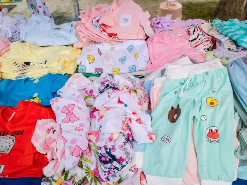 水蜜桃8块一斤,西瓜桃子8元