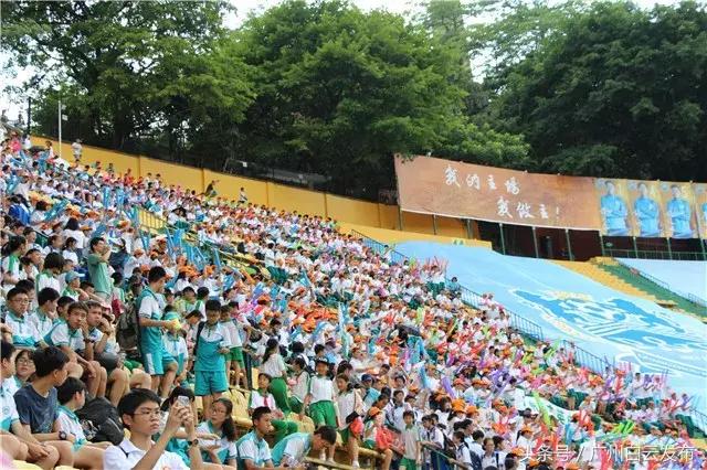 大学生足球世界杯揭幕战,世界杯足球赛激战正酣