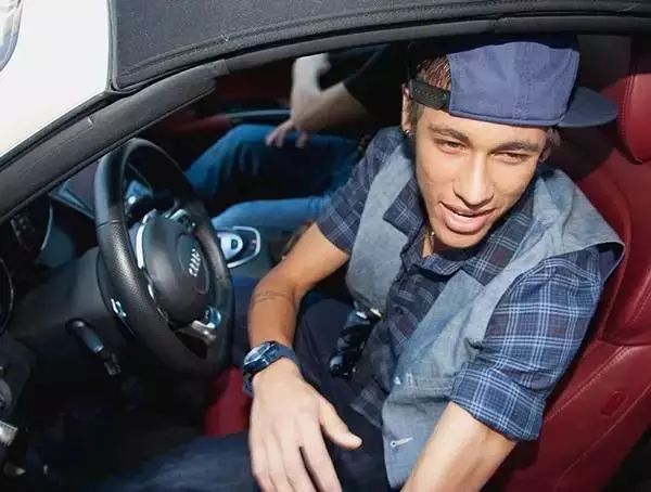 盘点那些世界杯座驾,世界杯上的球星都开什么车