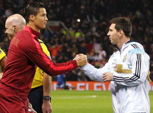 当今足坛主要矛盾：C罗日益增长的球技与罗吹不够文艺之间的矛盾