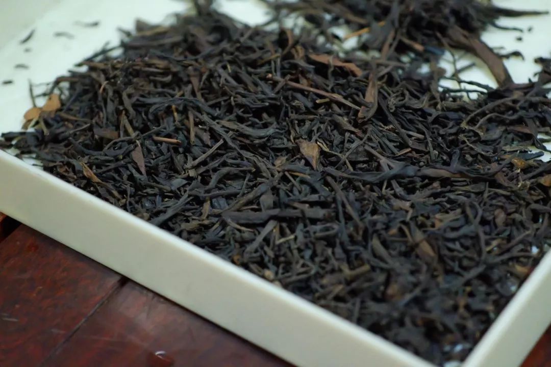 凤凰单丛茶水仙,凤凰单枞与凤凰单丛是两种茶吗