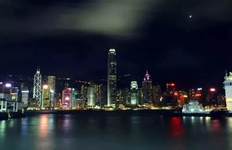 今年9月，郑州每天1趟动车到香港！要不要去香港逛逛？