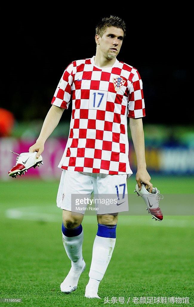 世界杯最强足球鞋排名,世界杯最火前十的足球鞋