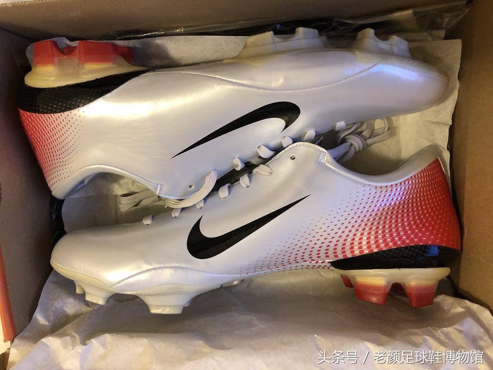 06年世界杯宣传nike,世界杯最火的足球鞋